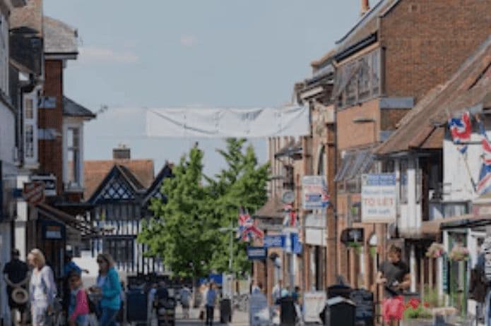 Pangbourne Village